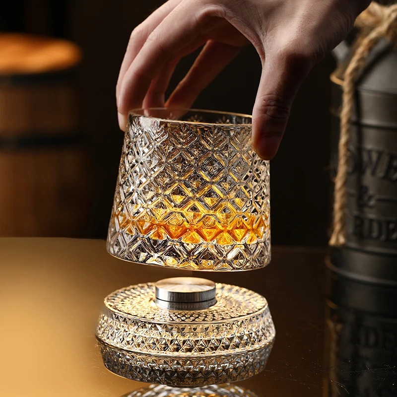 Whiskey Stone Set - Rotating Whisky Glasses with Glass Base